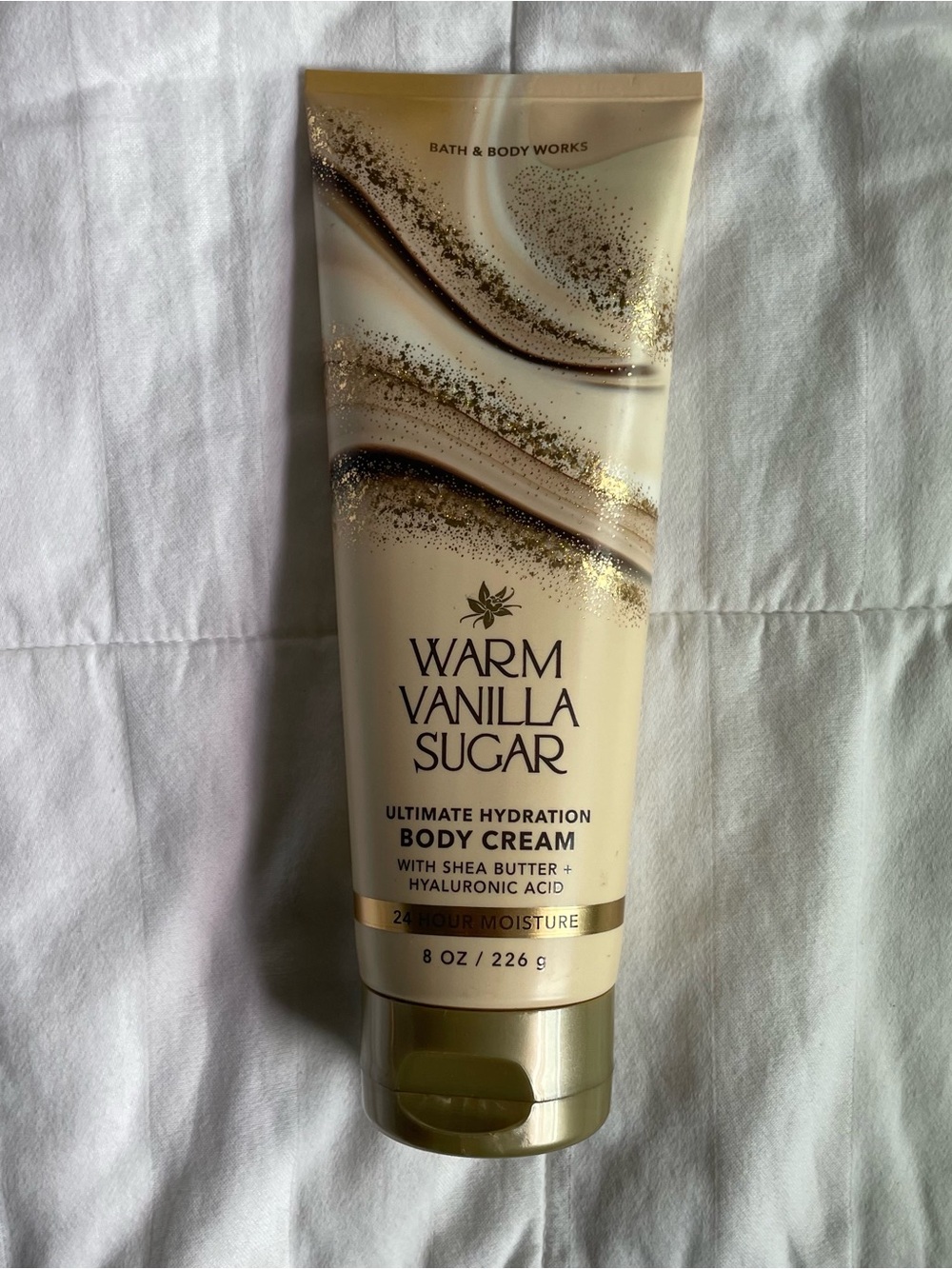 Bath & Body Works Warm Vanilla Sugar Ultimate Hydration Body Cream - 8 oz/226 g